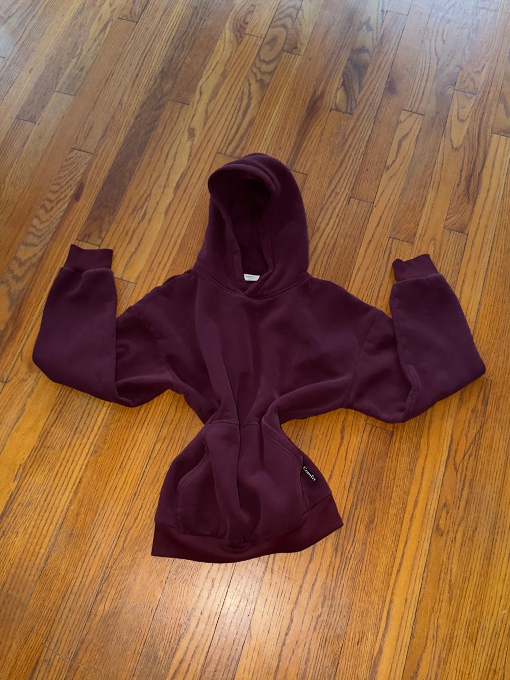 Women’s Hooded Sweatshirt in Burgundy